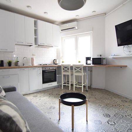 Studio In The Old City Бухарест Екстер'єр фото